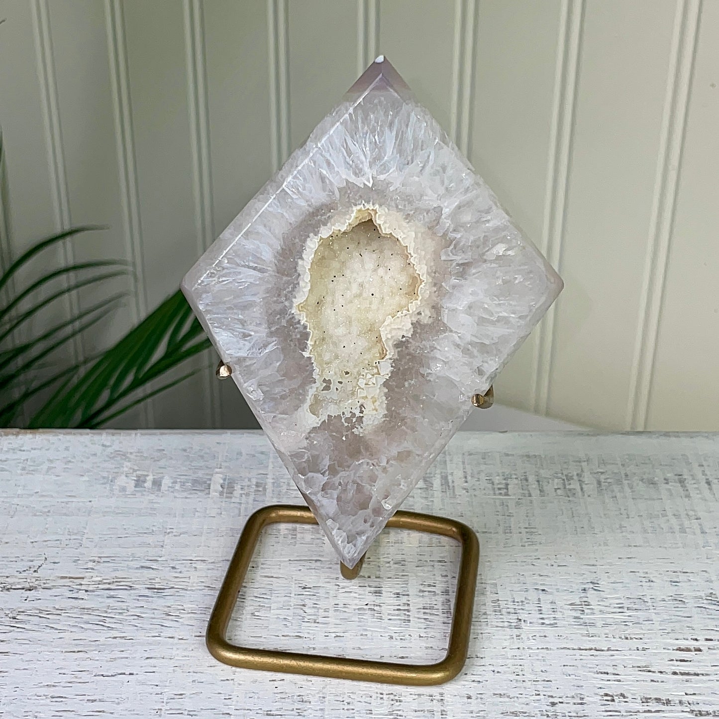 Druzy Agate Diamond on Stand