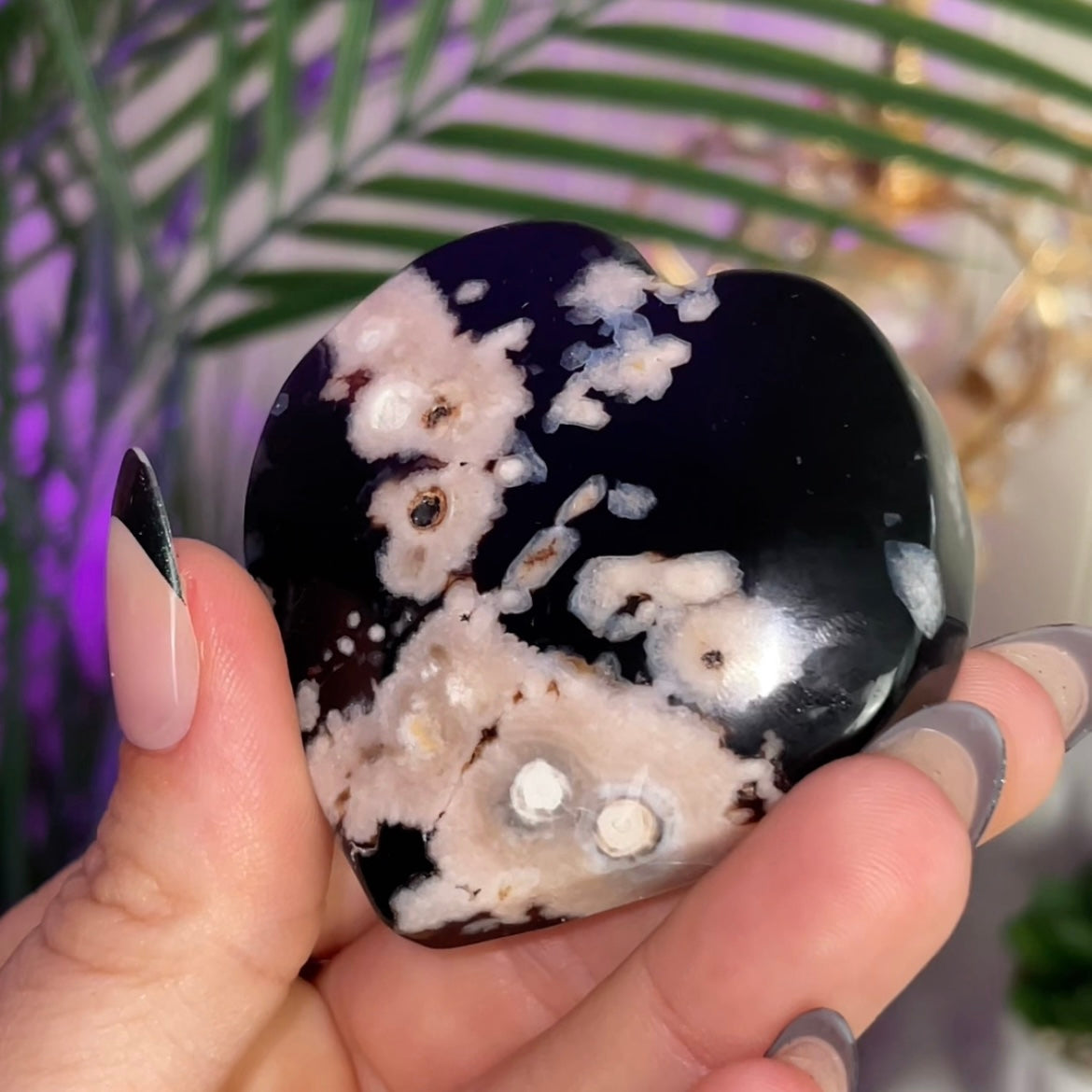 Black Flower Agate Heart