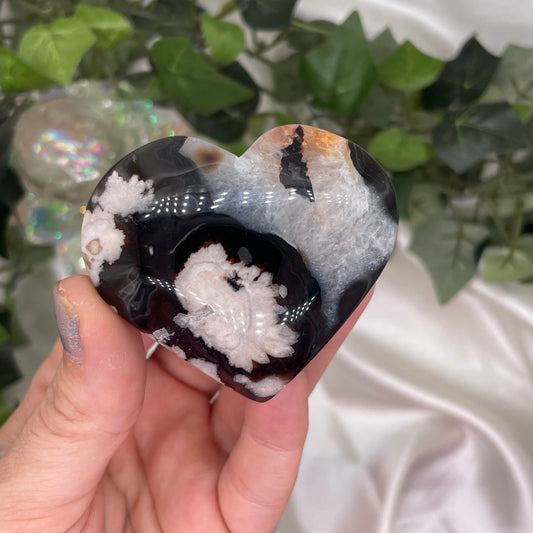 Black Flower Agate Heart