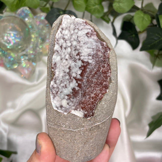 Sprakly Red/White Geode