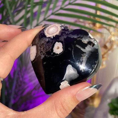 Black Flower Agate Heart