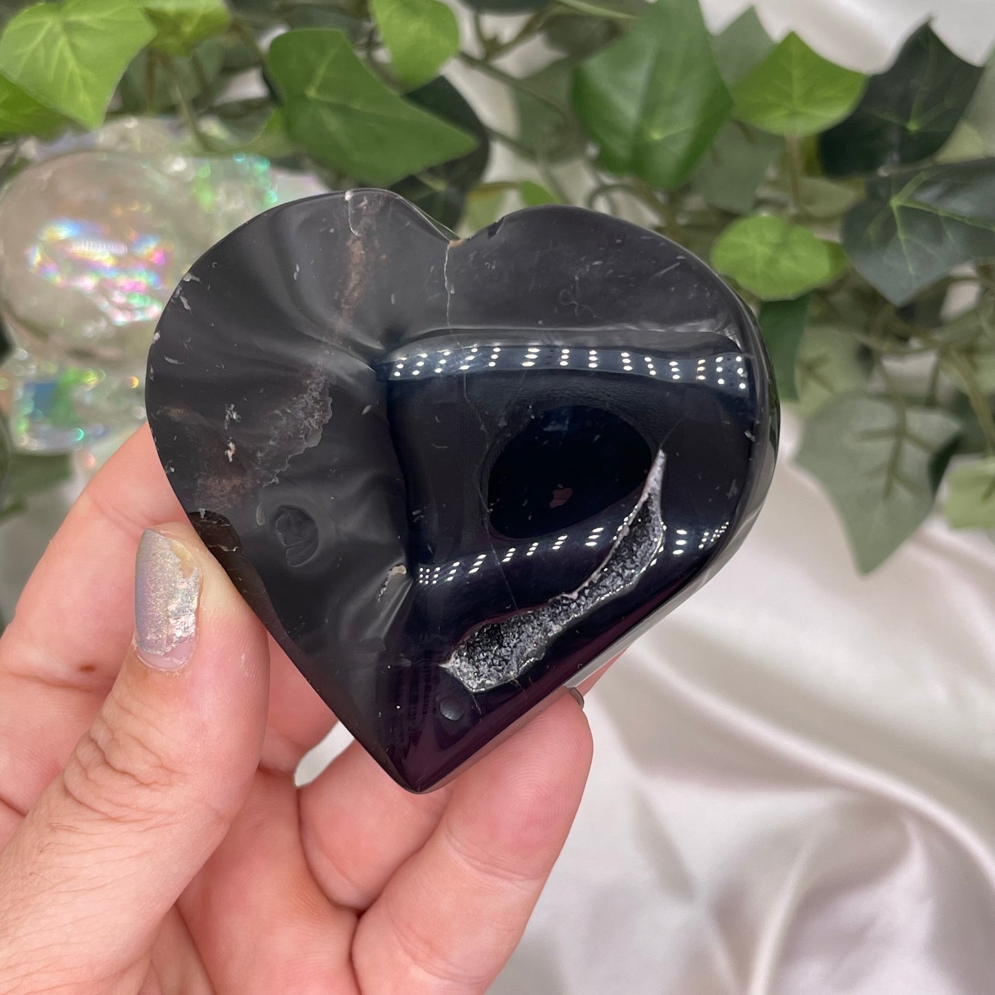 Black Flower Agate Heart