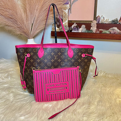 LU Big Reversable Bag & Wristlet