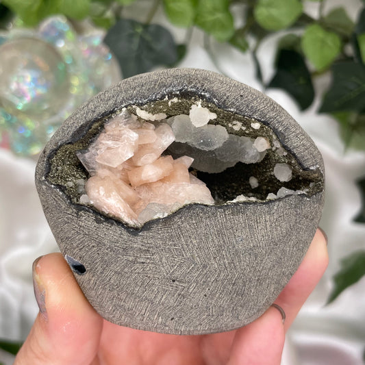 Peach Stilbite, Epistilbite Geode