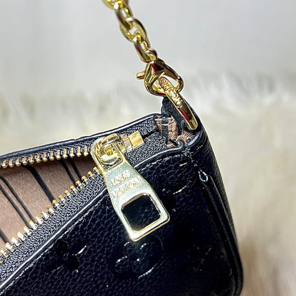LU small black bag
