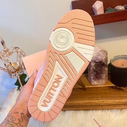 Sneakers size 8*ON HAND*