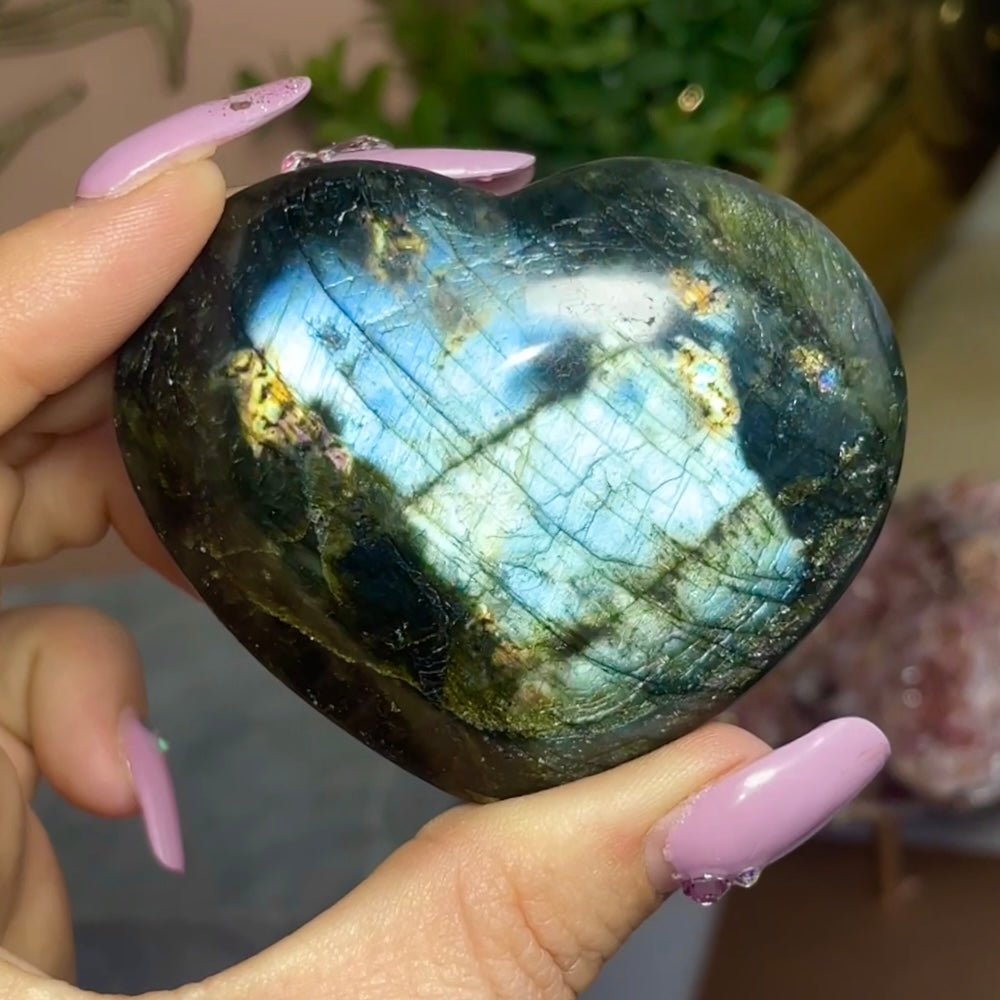 Flashy Labradorite Heart - Jayde and Jewels