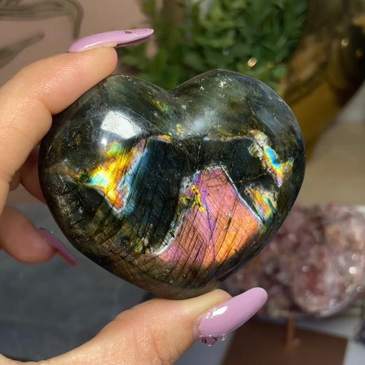 Flashy Labradorite Heart - Jayde and Jewels