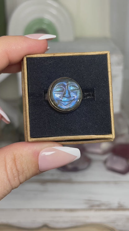 Labradorite Moon Face size 7