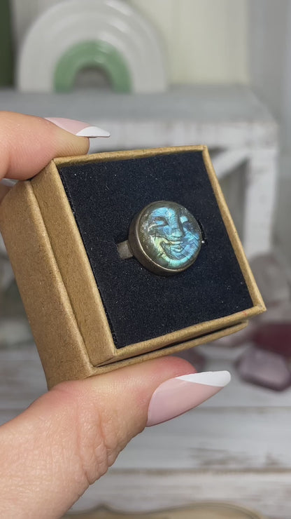 Labradorite Moon Face size 7